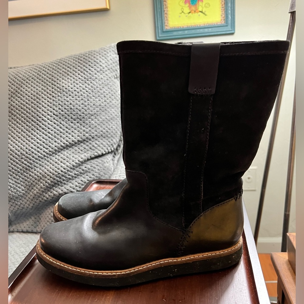 Clark’s sz 6 Glick Elmfield mid calf boot smooth leather toe suede shaft black
